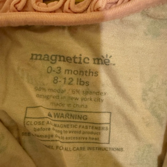 Magnetic Me ruffles one piece - Picture 2 of 2